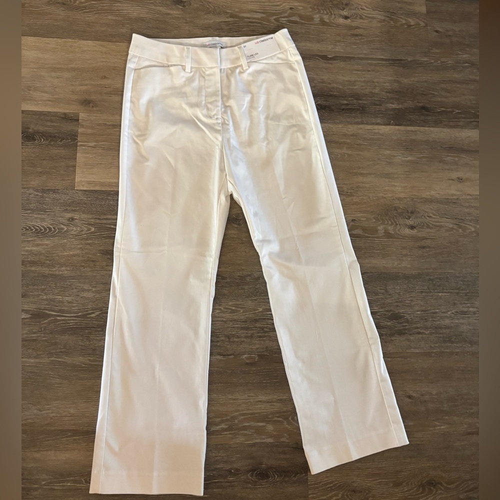 Woman’s Liz Claiborne Flare Leg White Pants Sz 8P NWT
